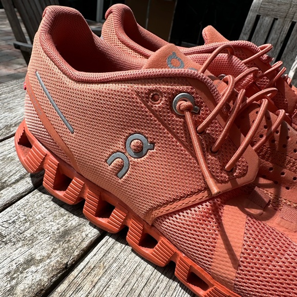 On Cloud Monochrome Flare Running Shoes - Picture 2 of 10